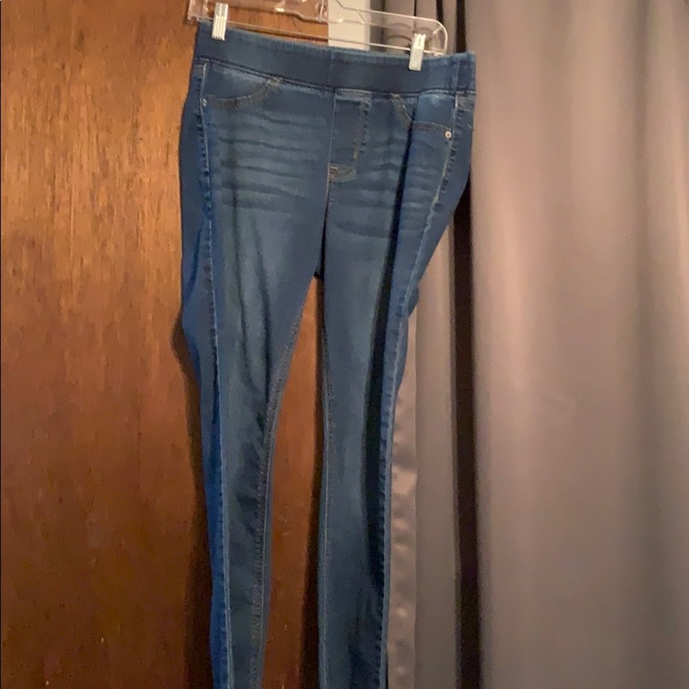 Old Navy Pull on Jeans